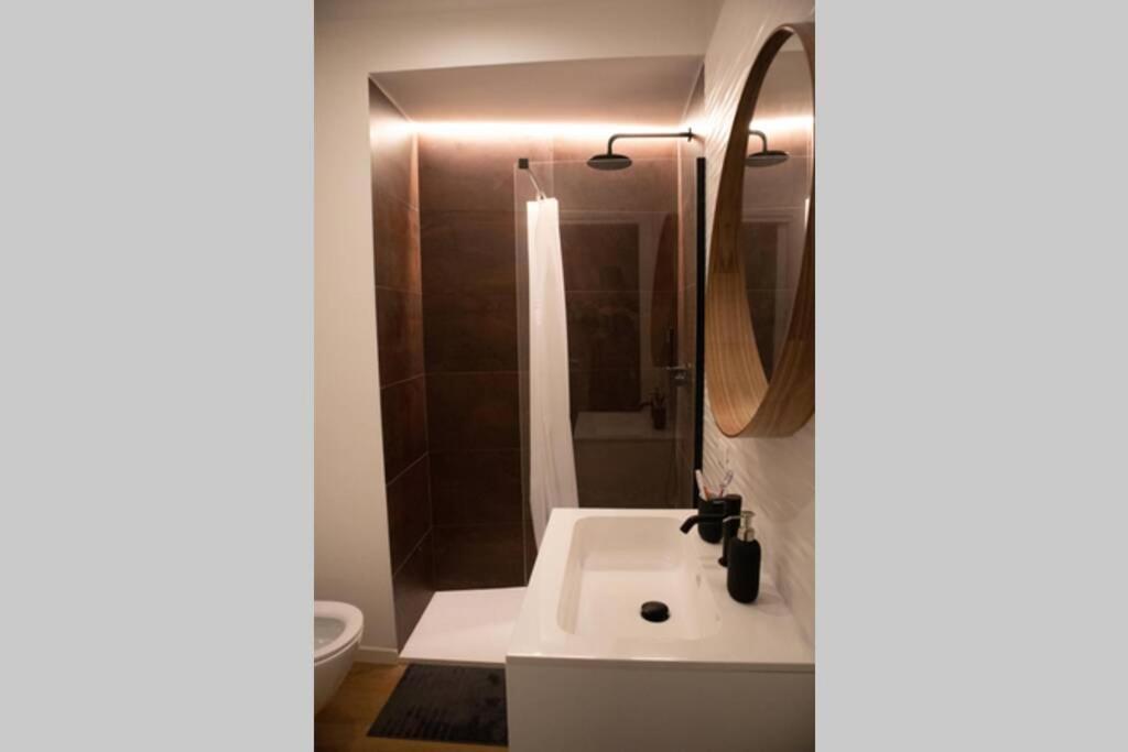 Appartement Nuovo In Zona Navigli à Milan Extérieur photo